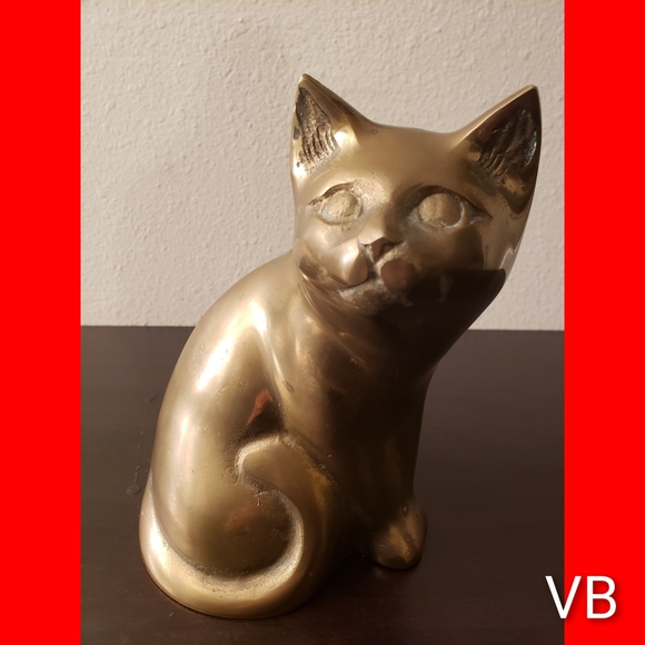 Vintage Brass Cat Decor (See Measurements).